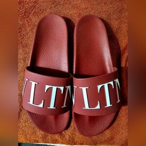 Valentino Garavani VLTN men's pool slides. Made in Italy